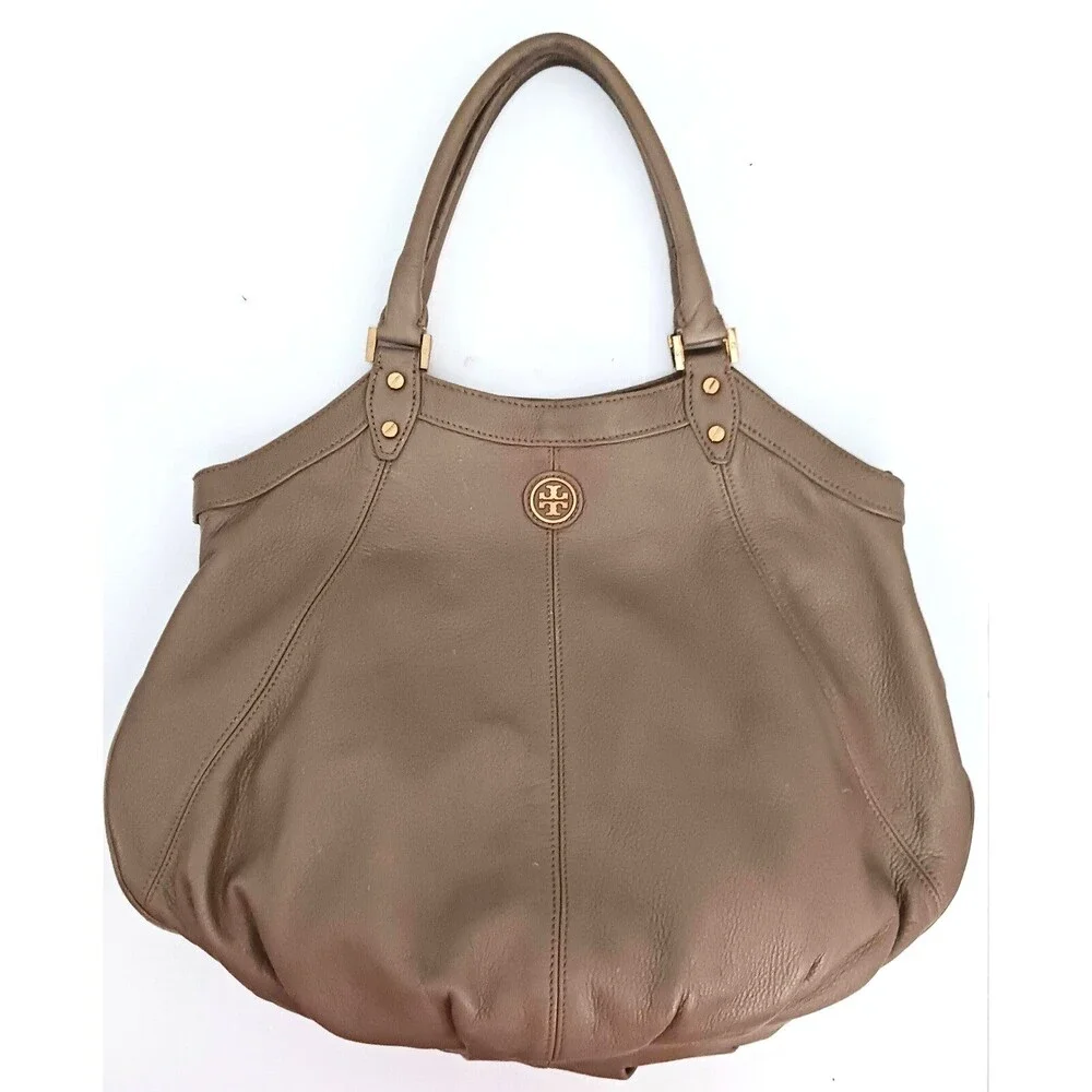Tory Burch Dakota Lg Hobo Satchel Clay Beige Pebbled Leather Gold Logo w Dustbag